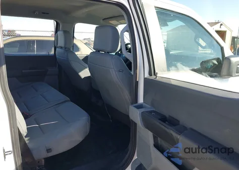 2025 Ford F-150 Xl z USA, uszkodzony, nr VIN 1FTFW1L55SKF04363